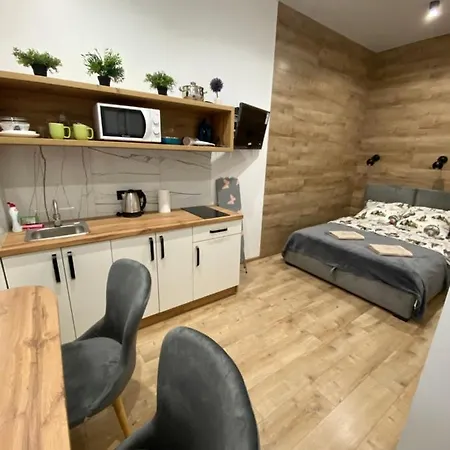 віп студія по вулиці крехівській 6 біля візового центру на джерельній