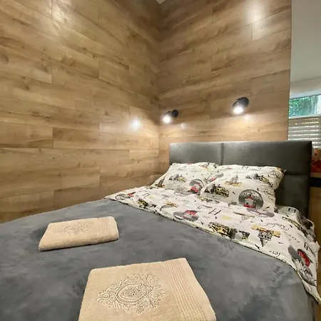 віп студія по вулиці крехівській 6 біля візового центру на джерельній Lviv