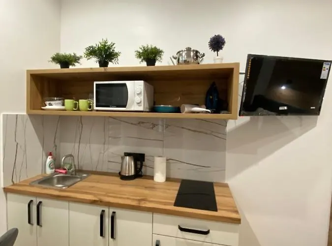 віп студія по вулиці крехівській 6 біля візового центру на джерельній